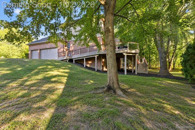 559 Trillium Drive, Troy, MI 48085