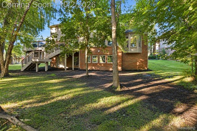559 Trillium Drive, Troy, MI 48085