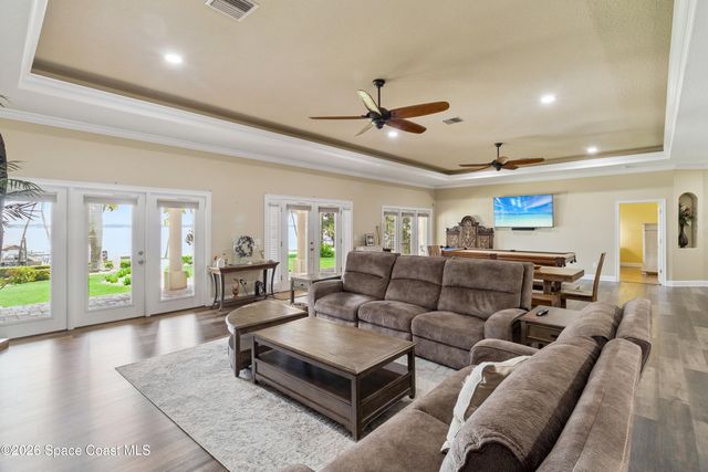 949 N Indian River Drive, Cocoa, FL 32922