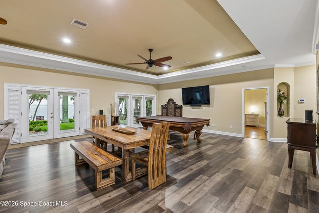 949 N Indian River Drive, Cocoa, FL 32922