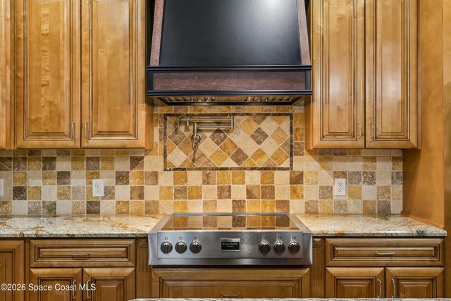 949 N Indian River Drive, Cocoa, FL 32922