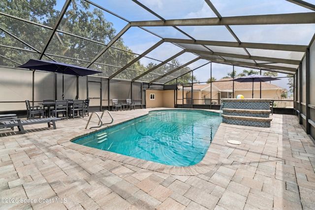 949 N Indian River Drive, Cocoa, FL 32922