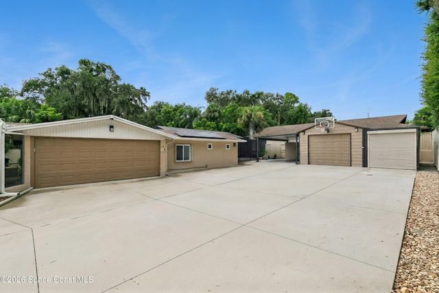 949 N Indian River Drive, Cocoa, FL 32922