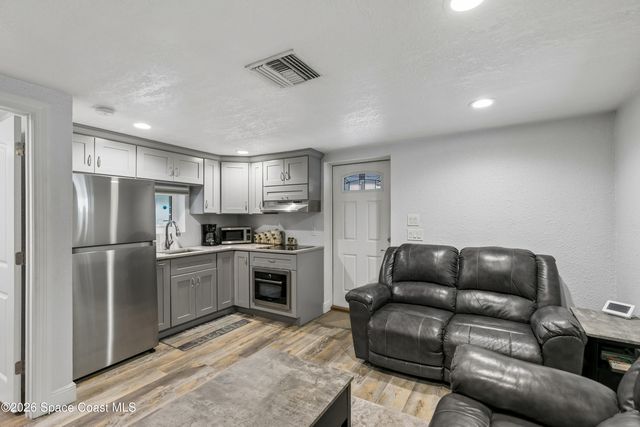 949 N Indian River Drive, Cocoa, FL 32922