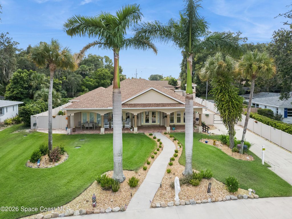 949 N Indian River Drive, Cocoa, FL 32922