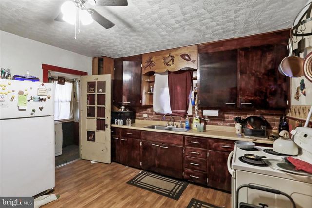 301 POPLAR ST, Westernport, MD 21562