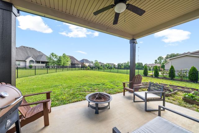 364 N Stonecrop Ct, Clarksville, TN 37043