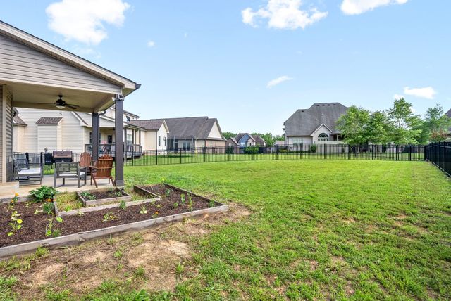 364 N Stonecrop Ct, Clarksville, TN 37043
