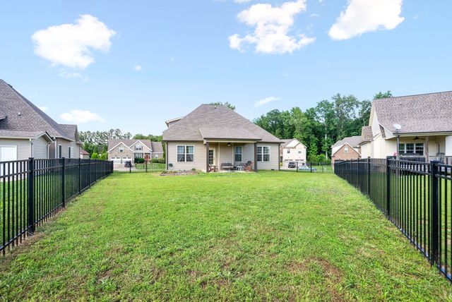 364 N Stonecrop Ct, Clarksville, TN 37043