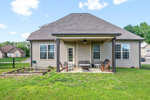 364 N Stonecrop Ct, Clarksville, TN 37043