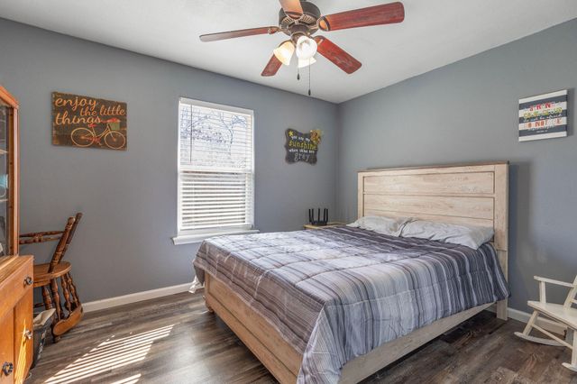 254 Sandy Lane, Hollister, MO 65672