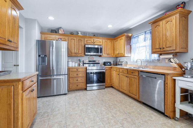 254 Sandy Lane, Hollister, MO 65672