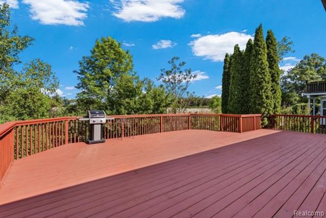 14545 Blue Heron Drive, Fenton, MI 48430