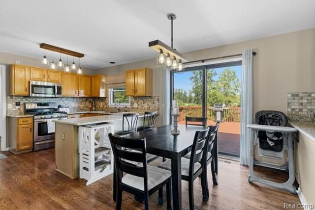 14545 Blue Heron Drive, Fenton, MI 48430
