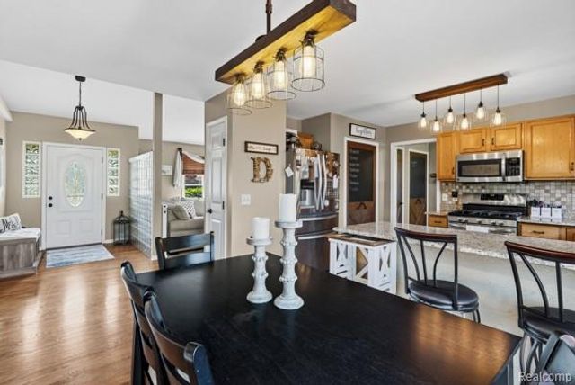 14545 Blue Heron Drive, Fenton, MI 48430