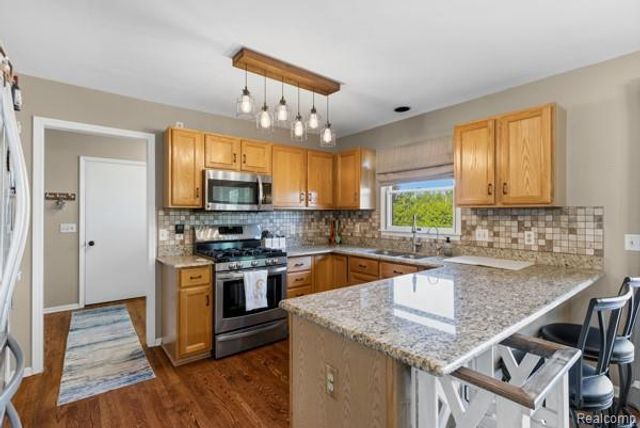 14545 Blue Heron Drive, Fenton, MI 48430