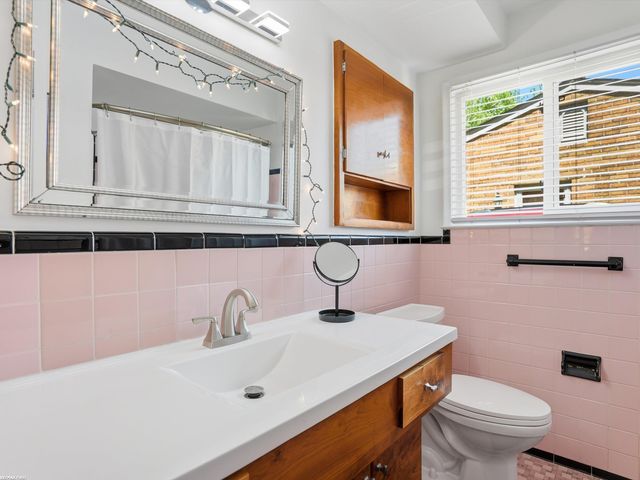 32448 Saint Annes Drive, Warren, MI 48092