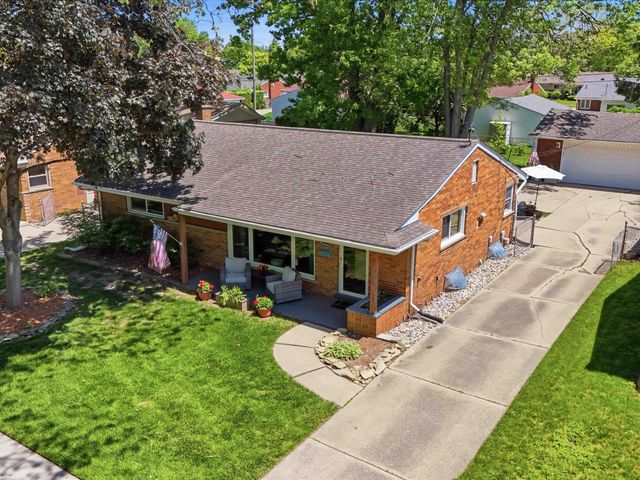 32448 Saint Annes Drive, Warren, MI 48092