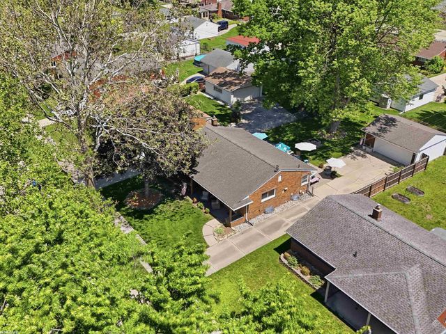 32448 Saint Annes Drive, Warren, MI 48092