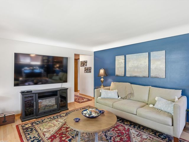 32448 Saint Annes Drive, Warren, MI 48092