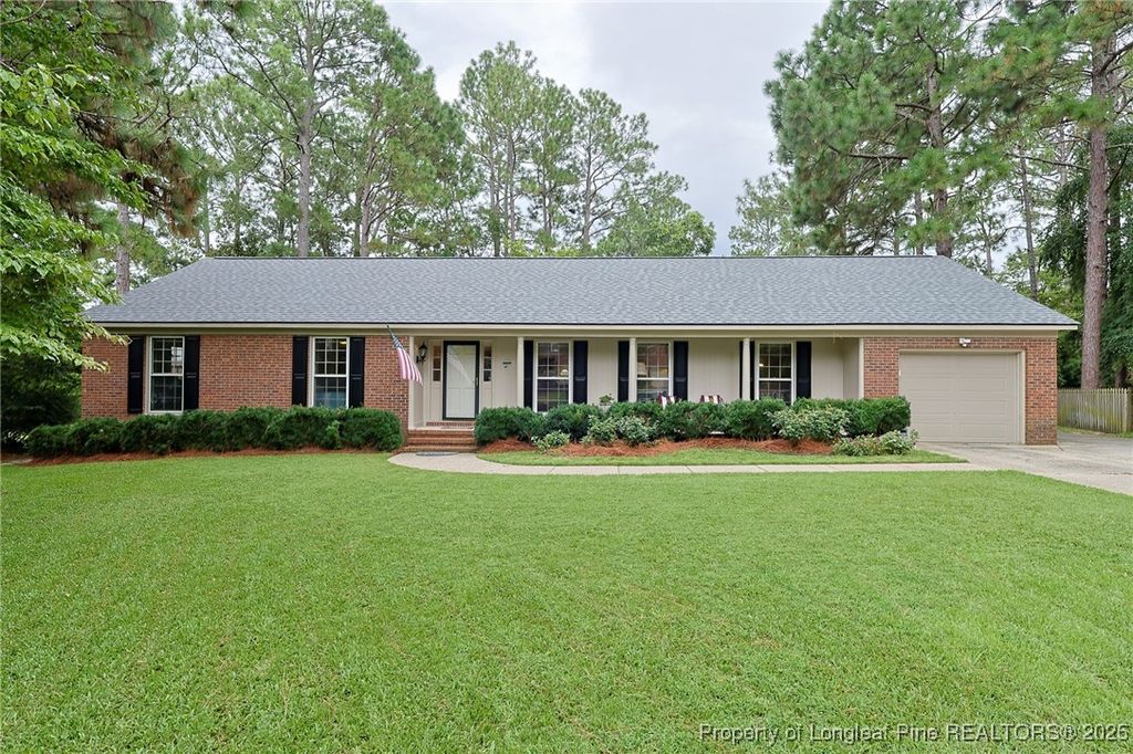 1712 Yonkers Court, Fayetteville, NC 28304