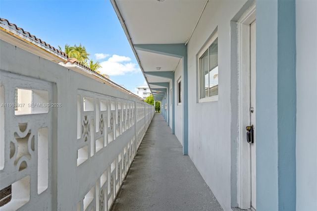 1185 Marseille Dr 202, Miami Beach, FL 33141