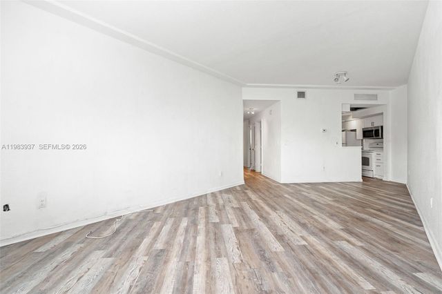 1185 Marseille Dr 202, Miami Beach, FL 33141