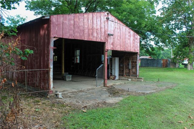 17677 N State Highway 28, Dardanelle, AR 72834