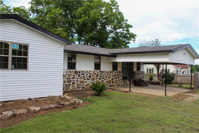 17677 N State Highway 28, Dardanelle, AR 72834