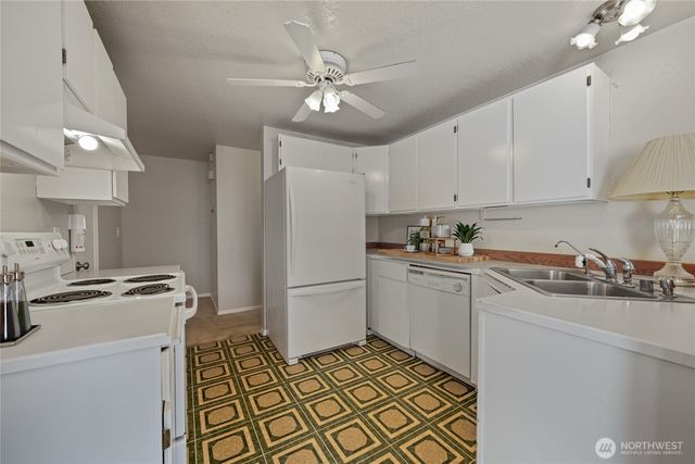 8012 187th Street Ct E, Puyallup, WA 98375