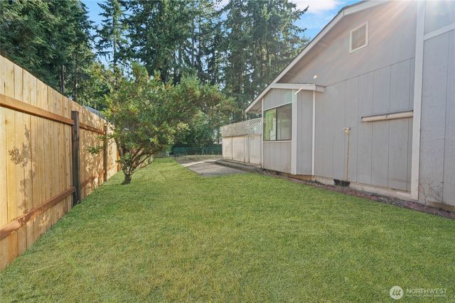 8012 187th Street Ct E, Puyallup, WA 98375