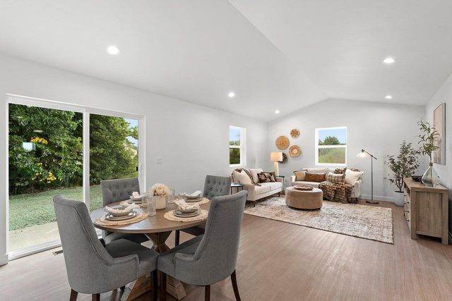 1837 LONDON ROAD, Green Bay, WI 54311