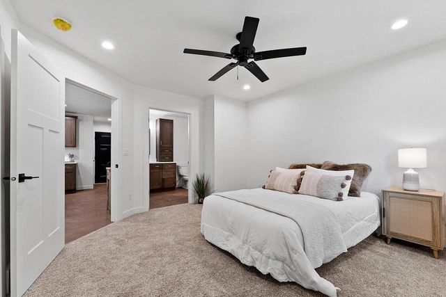 1837 LONDON ROAD, Green Bay, WI 54311