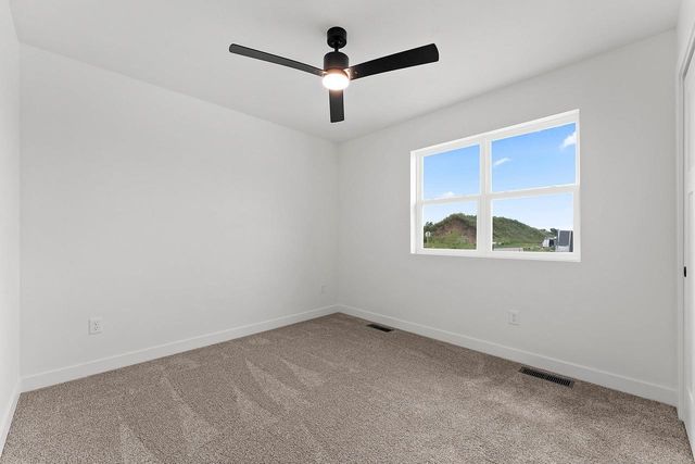 1837 LONDON ROAD, Green Bay, WI 54311