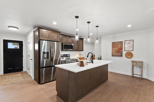 1837 LONDON ROAD, Green Bay, WI 54311