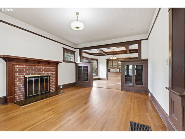 2505 Ne 42ND Ave, Portland, OR 97213