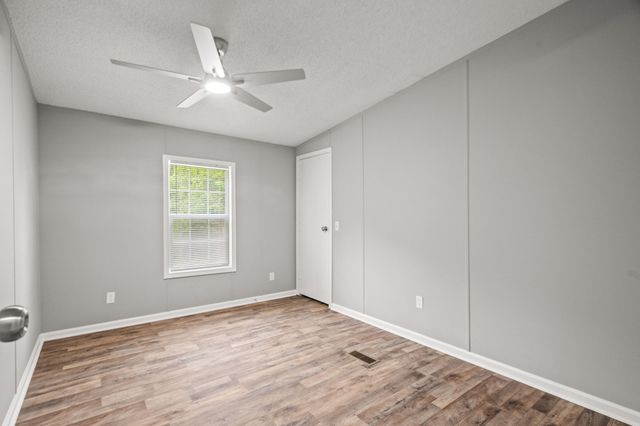 3840 Edd Ross Rd, Cedar Hill, TN 37032