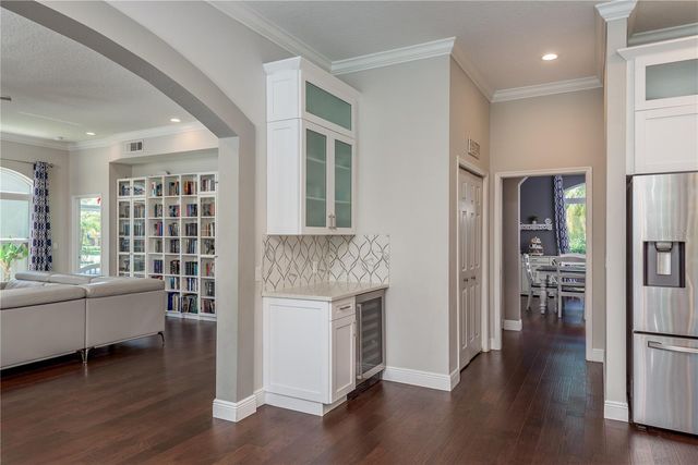 4010 EXECUTIVE DRIVE, Palm Harbor, FL 34685