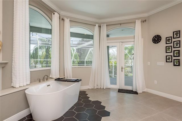 4010 EXECUTIVE DRIVE, Palm Harbor, FL 34685