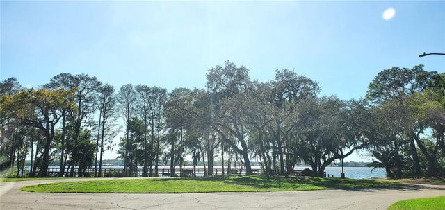 4010 EXECUTIVE DRIVE, Palm Harbor, FL 34685