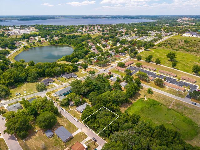 E MINNEOLA AVENUE, Clermont, FL 34711