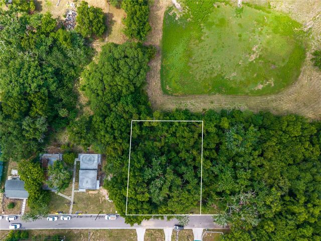 E MINNEOLA AVENUE, Clermont, FL 34711