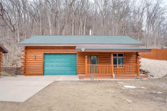 8986 Waterford Street, Sauk City, WI 53583