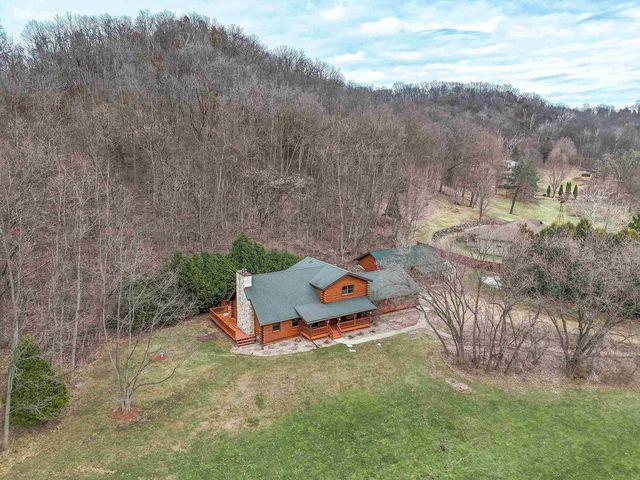 8986 Waterford Street, Sauk City, WI 53583