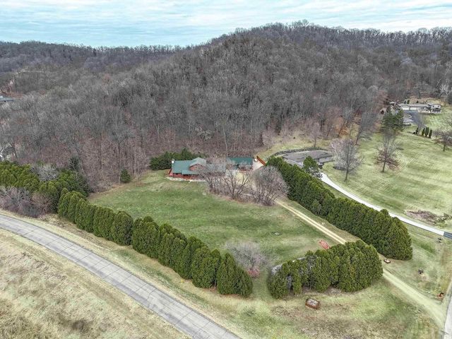 8986 Waterford Street, Sauk City, WI 53583