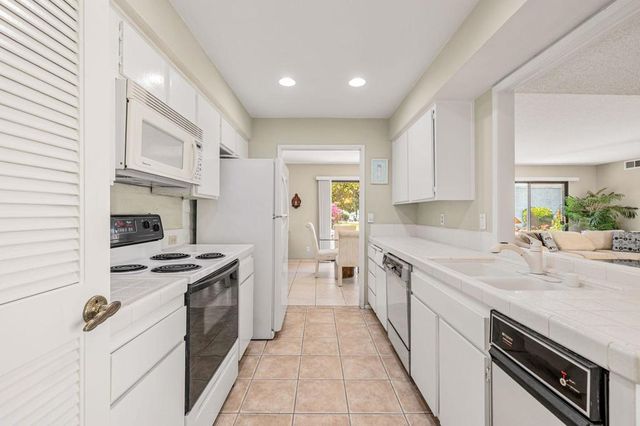 34351 Calle Las Palmas, Cathedral City, CA 92234