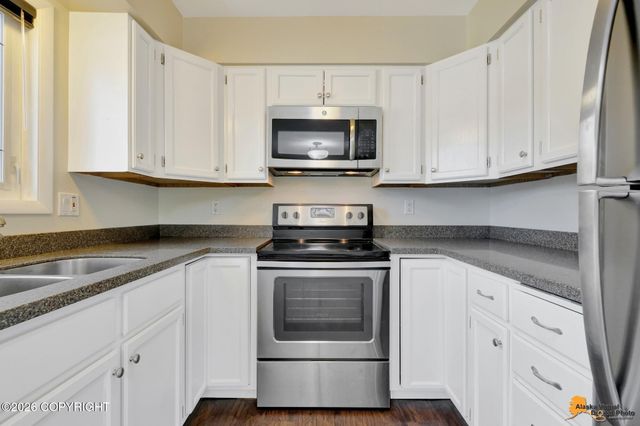 260 Fall Leaf Circle, Anchorage, AK 99504