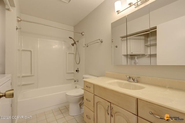 260 Fall Leaf Circle, Anchorage, AK 99504
