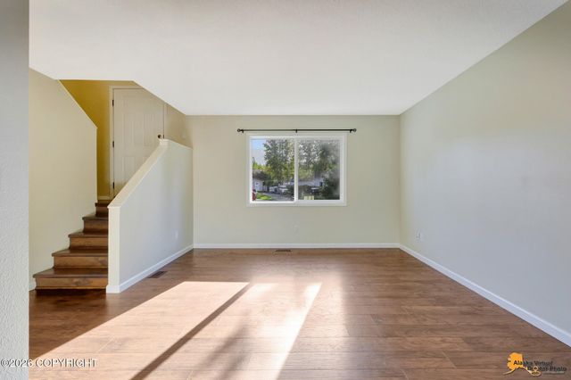 260 Fall Leaf Circle, Anchorage, AK 99504