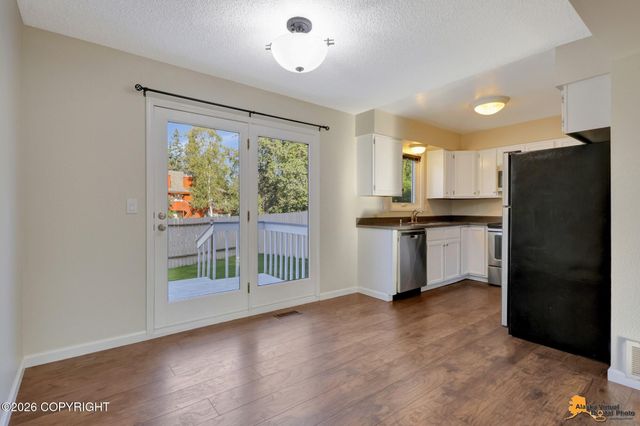 260 Fall Leaf Circle, Anchorage, AK 99504